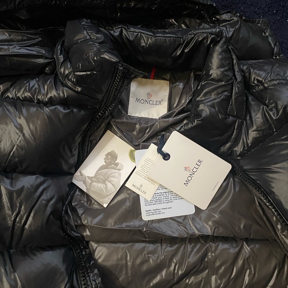 Black Moncler Maya Jacket - Picture 4 of 7